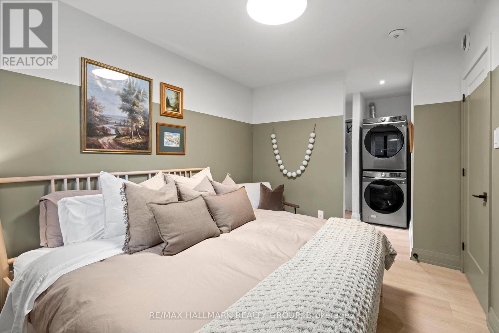 2B - 130 Glenora Street, Ottawa, ON