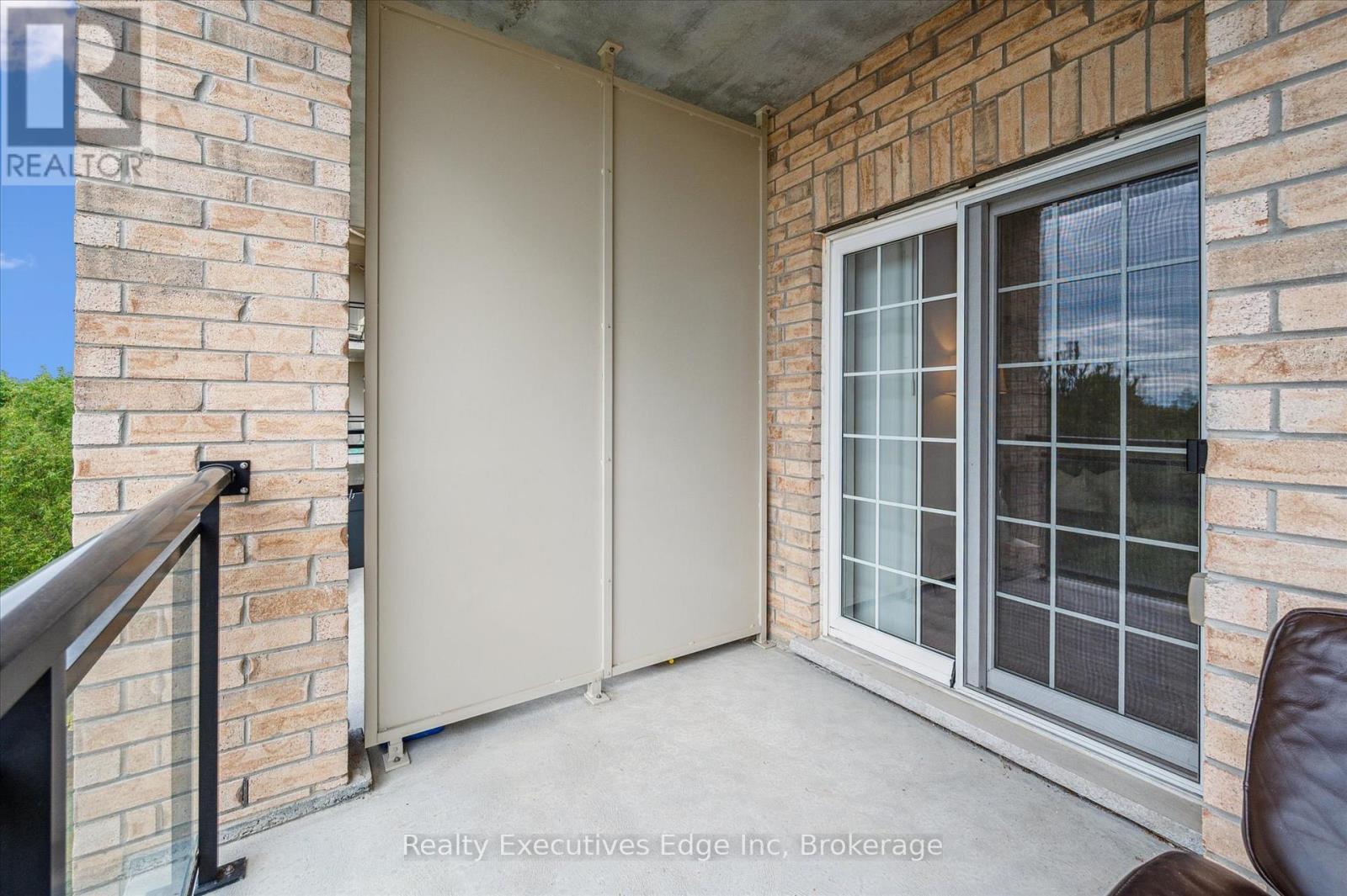 323 - 1077 Gordon Street, Guelph (Kortright West), ON - Outdoor With Exterior