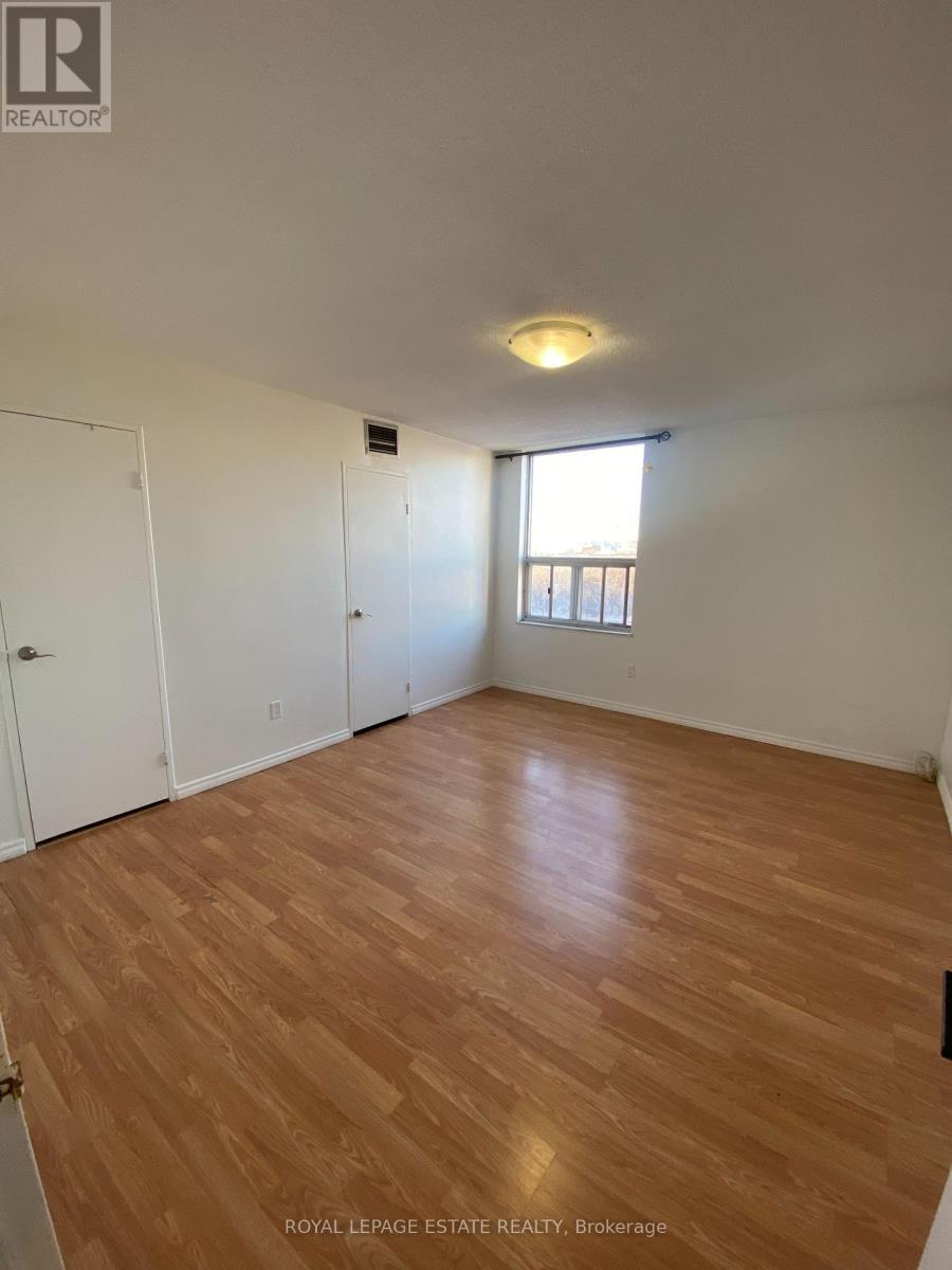 1503 - 20 Edgecliff Golfway, Toronto, ON - Indoor Photo Showing Other Room