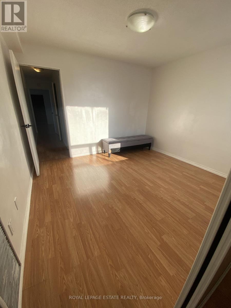 1503 - 20 Edgecliff Golfway, Toronto, ON - Indoor Photo Showing Other Room