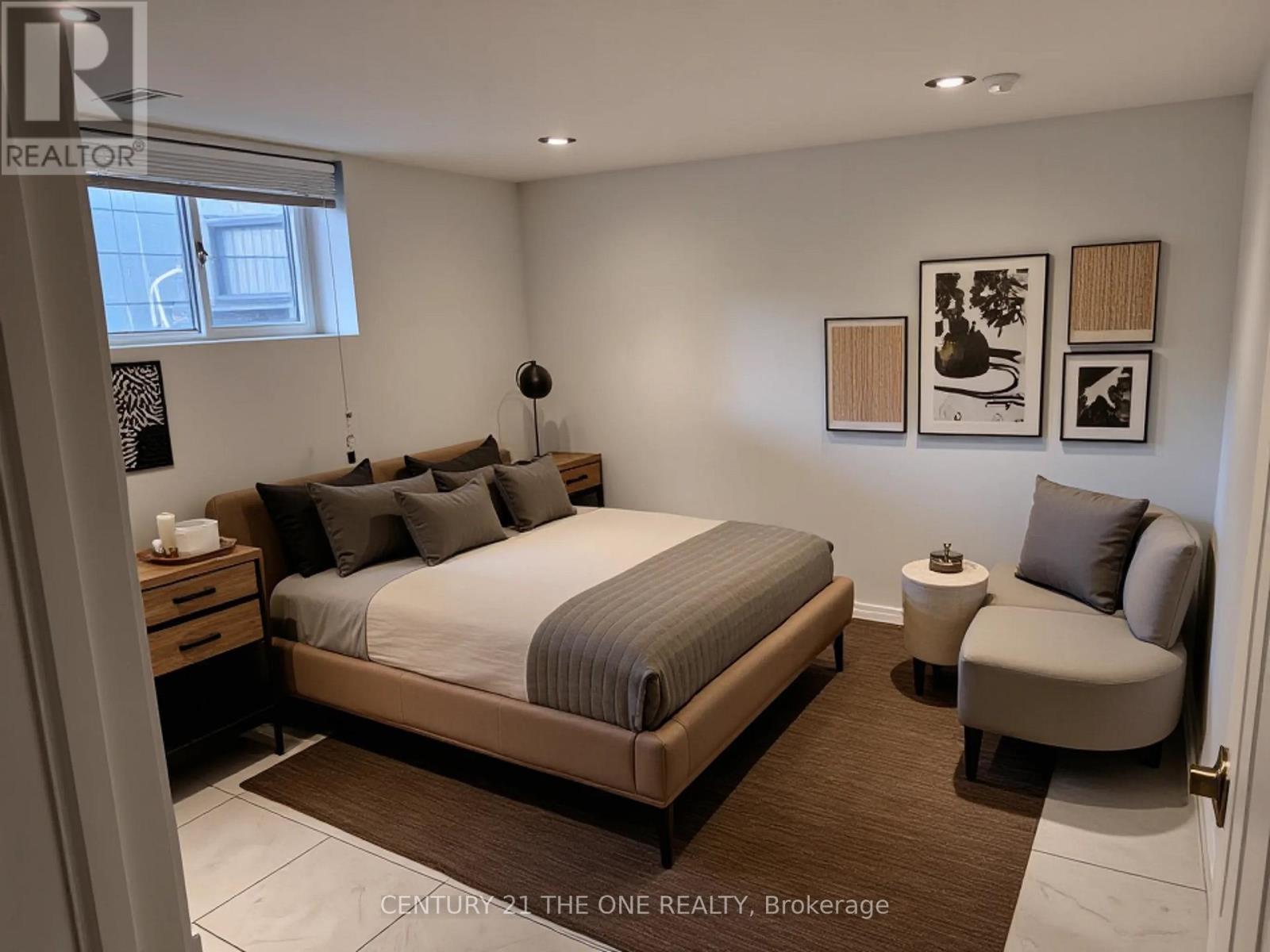 26 Avon Avenue, Toronto, ON - Indoor Photo Showing Bedroom