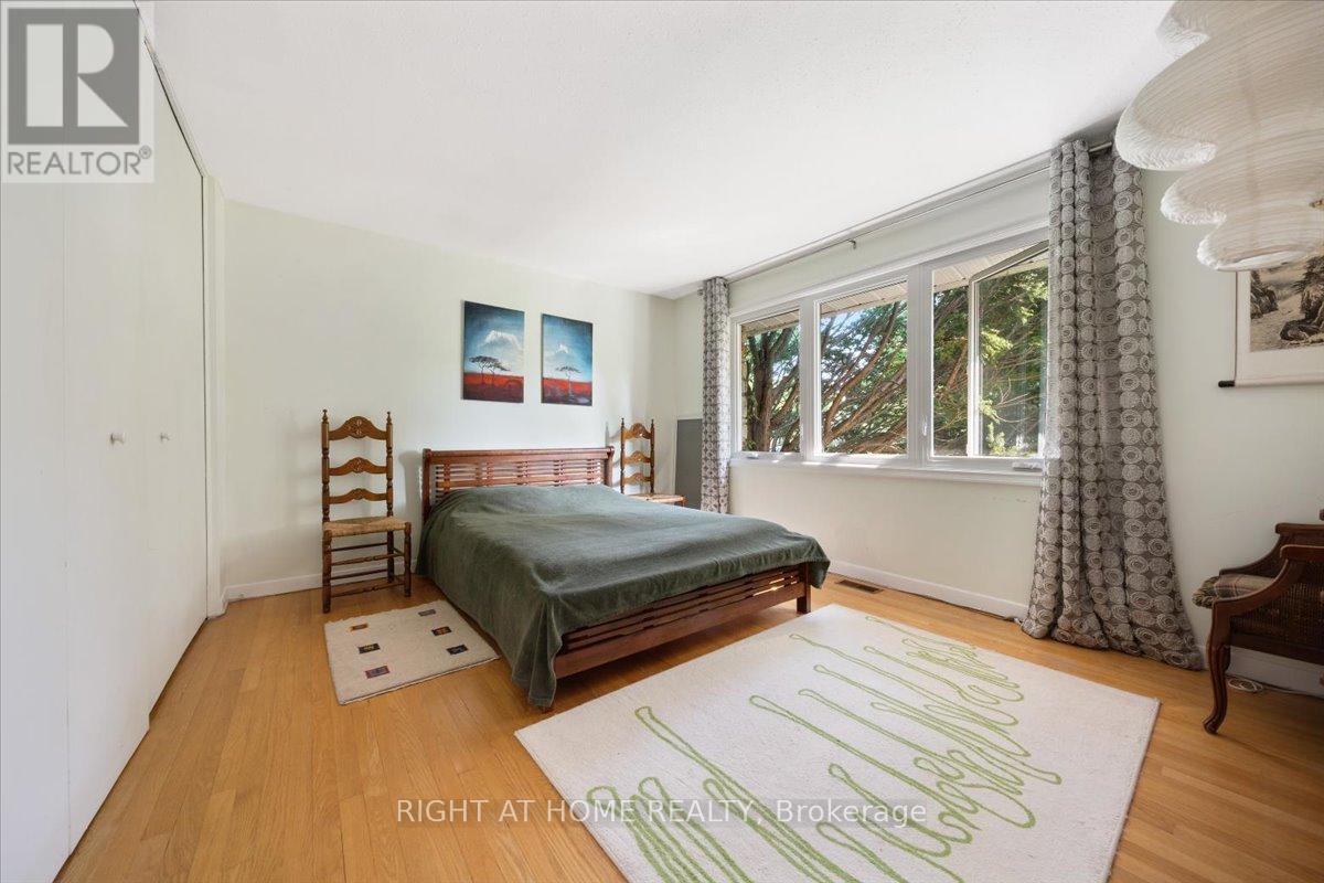 1 Harrogate Place, Ottawa, ON - Indoor Photo Showing Bedroom