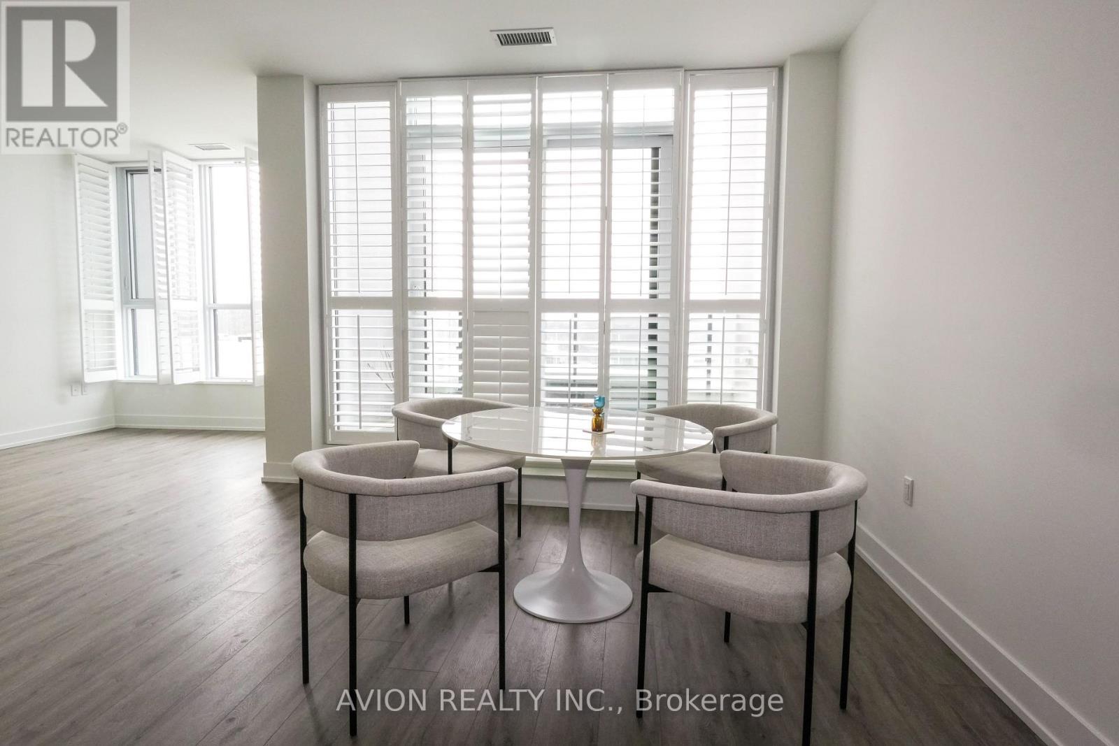 438 - 20 Inn On The Park Drive, Toronto, ON - Indoor