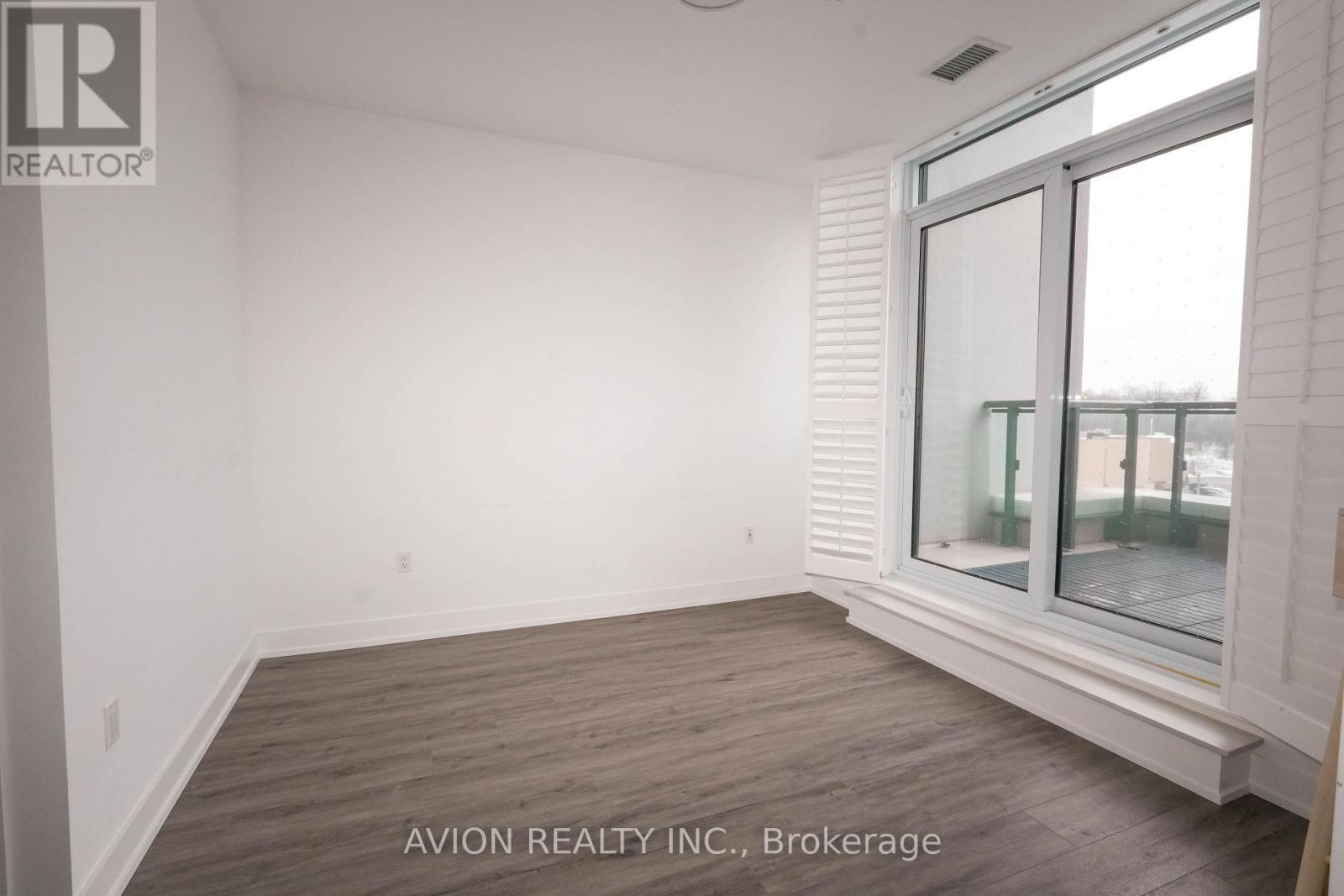 438 - 20 Inn On The Park Drive, Toronto, ON - Indoor Photo Showing Other Room