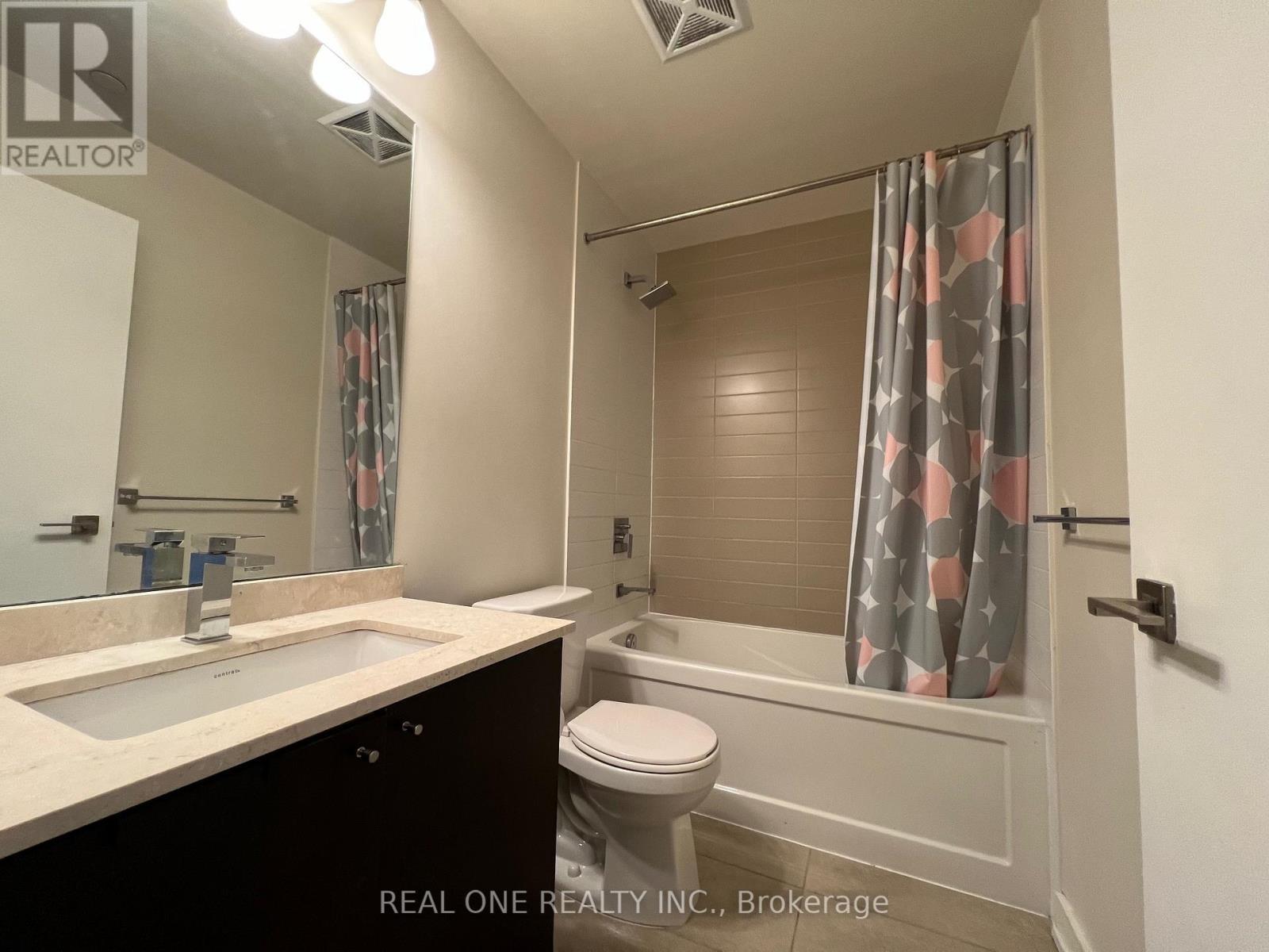 1410 - 510 Curran Place, Mississauga, ON - Indoor Photo Showing Bathroom