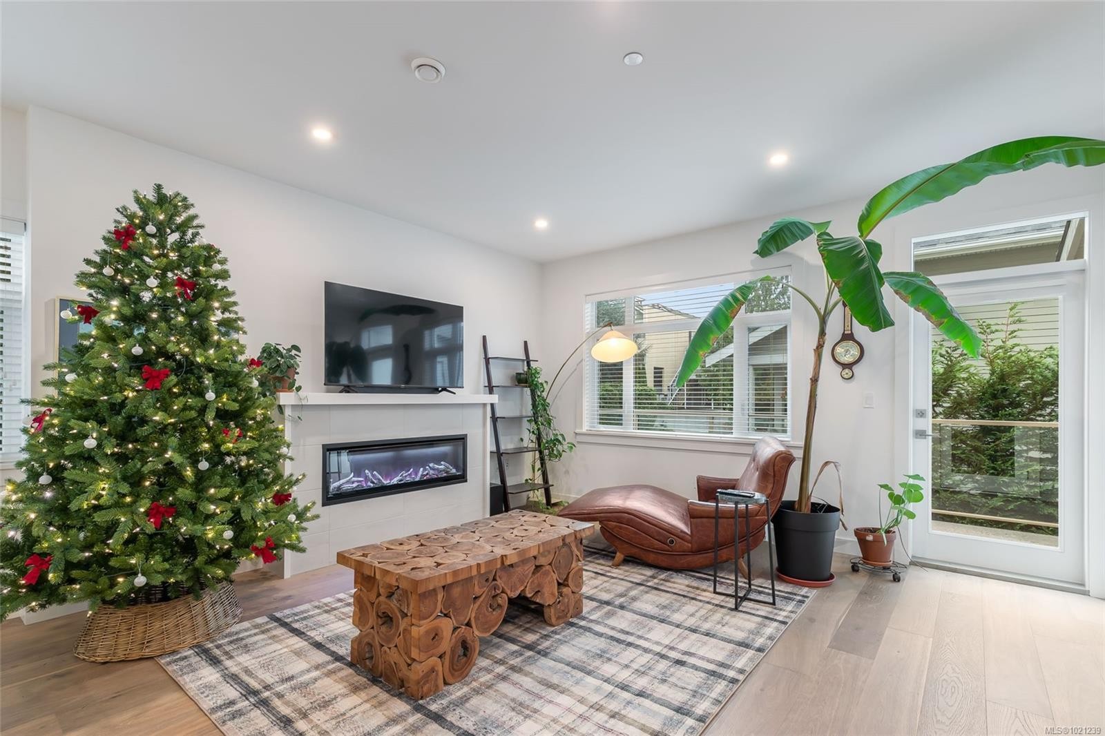 8-180 First Ave West, Qualicum Beach, BC