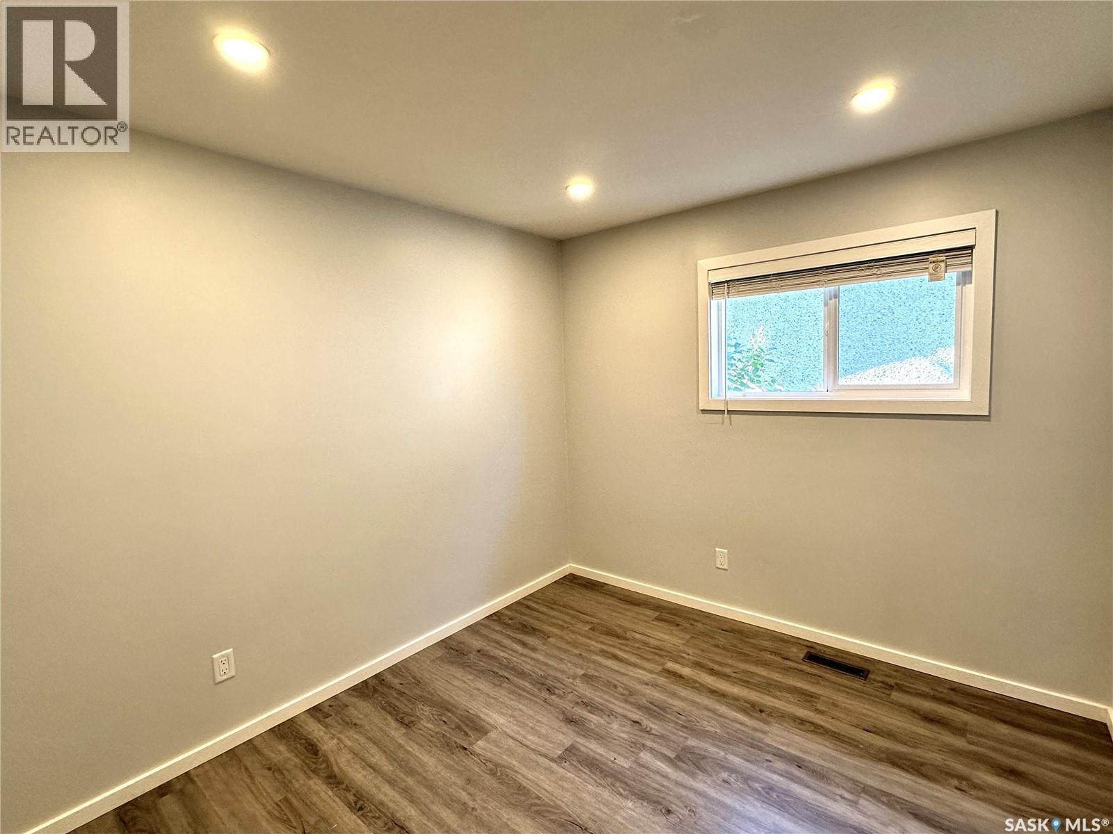 400 Gray Avenue, Saskatoon, SK - Indoor Photo Showing Other Room