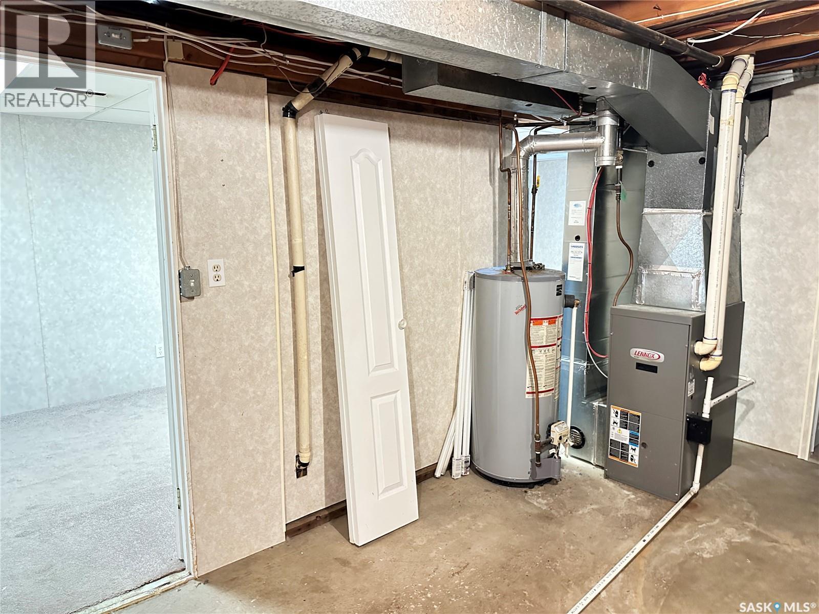 400 Gray Avenue, Saskatoon, SK - Indoor Photo Showing Basement