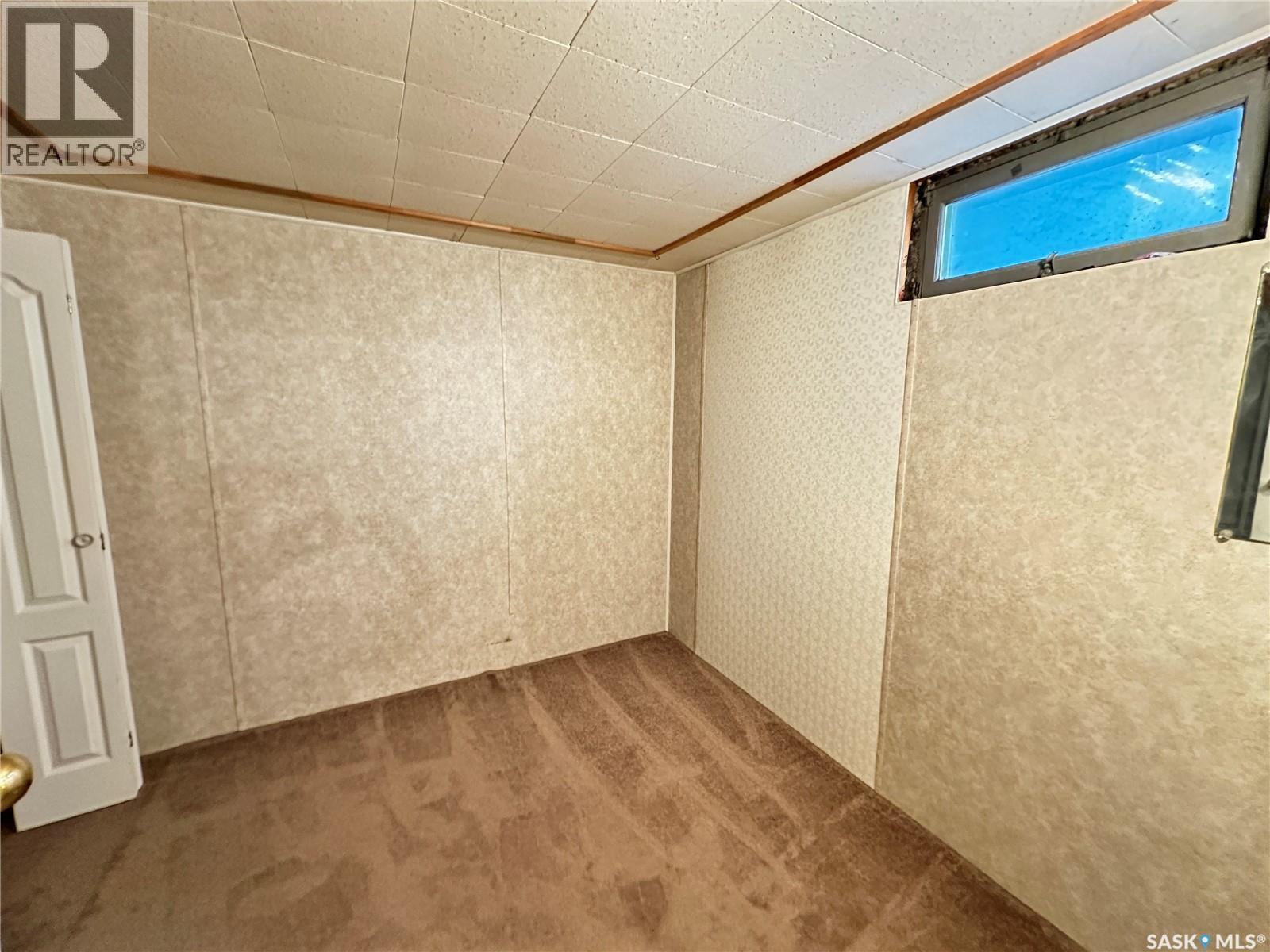 400 Gray Avenue, Saskatoon, SK - Indoor Photo Showing Other Room