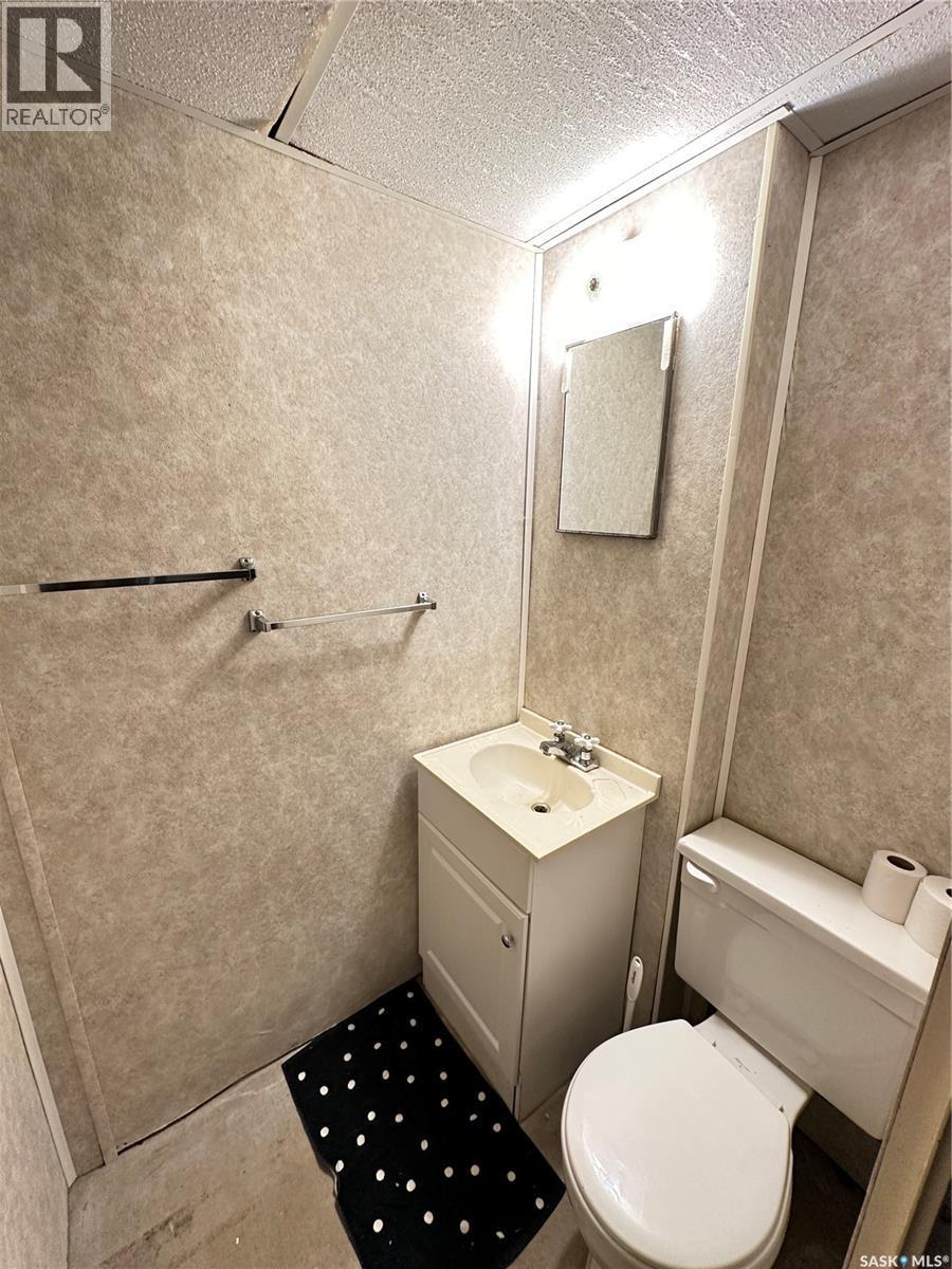 400 Gray Avenue, Saskatoon, SK - Indoor Photo Showing Bathroom