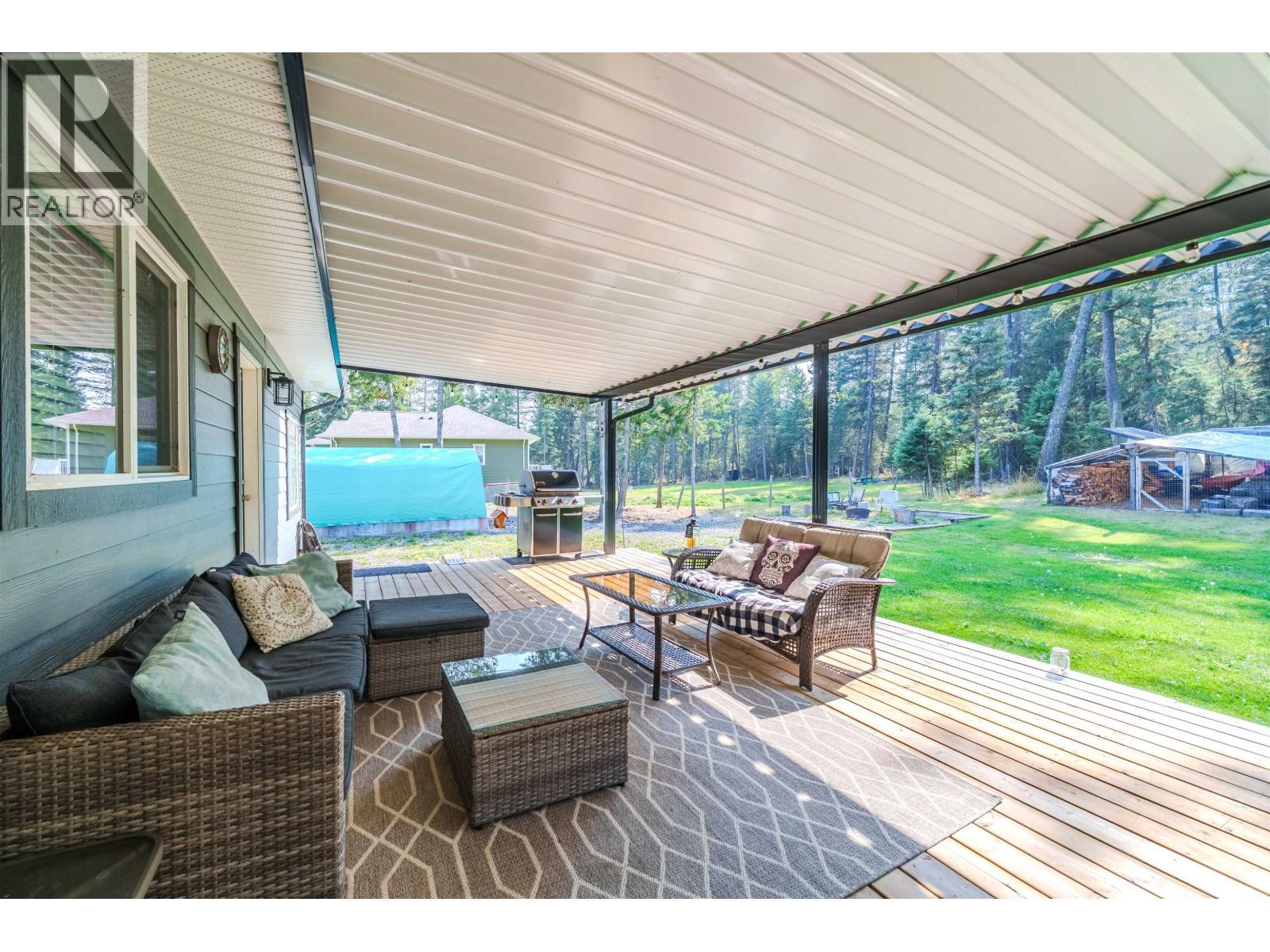 5310 Kallum Drive, 108 Mile Ranch, BC - Outdoor With Deck Patio Veranda With Exterior