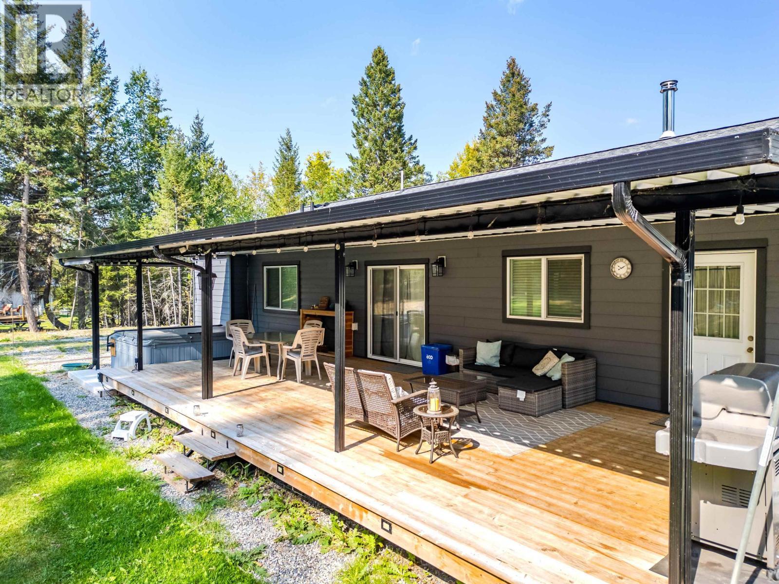 5310 Kallum Drive, 108 Mile Ranch, BC - Outdoor With Deck Patio Veranda With Exterior