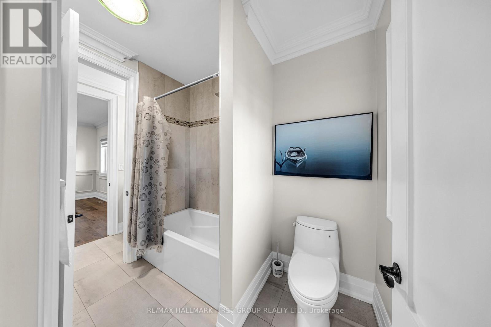 752 Hillview Crescent, Pickering, ON - Indoor Photo Showing Bathroom