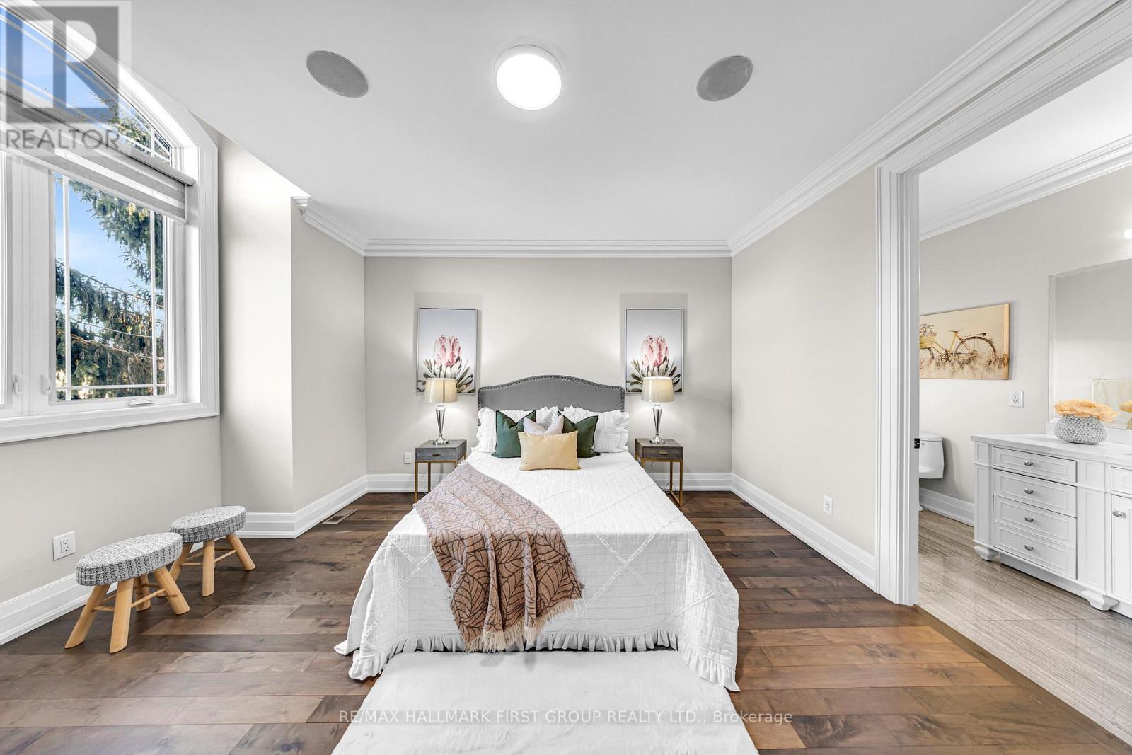 752 Hillview Crescent, Pickering, ON - Indoor Photo Showing Bedroom