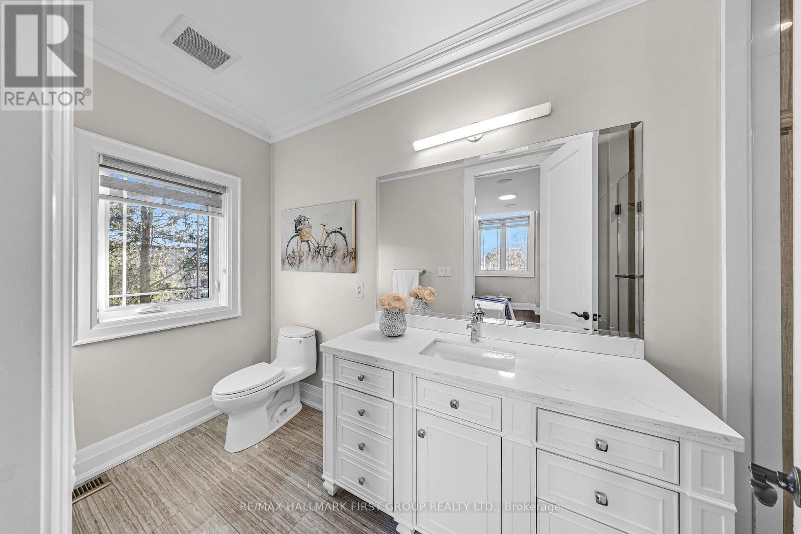 752 Hillview Crescent, Pickering, ON - Indoor Photo Showing Bathroom