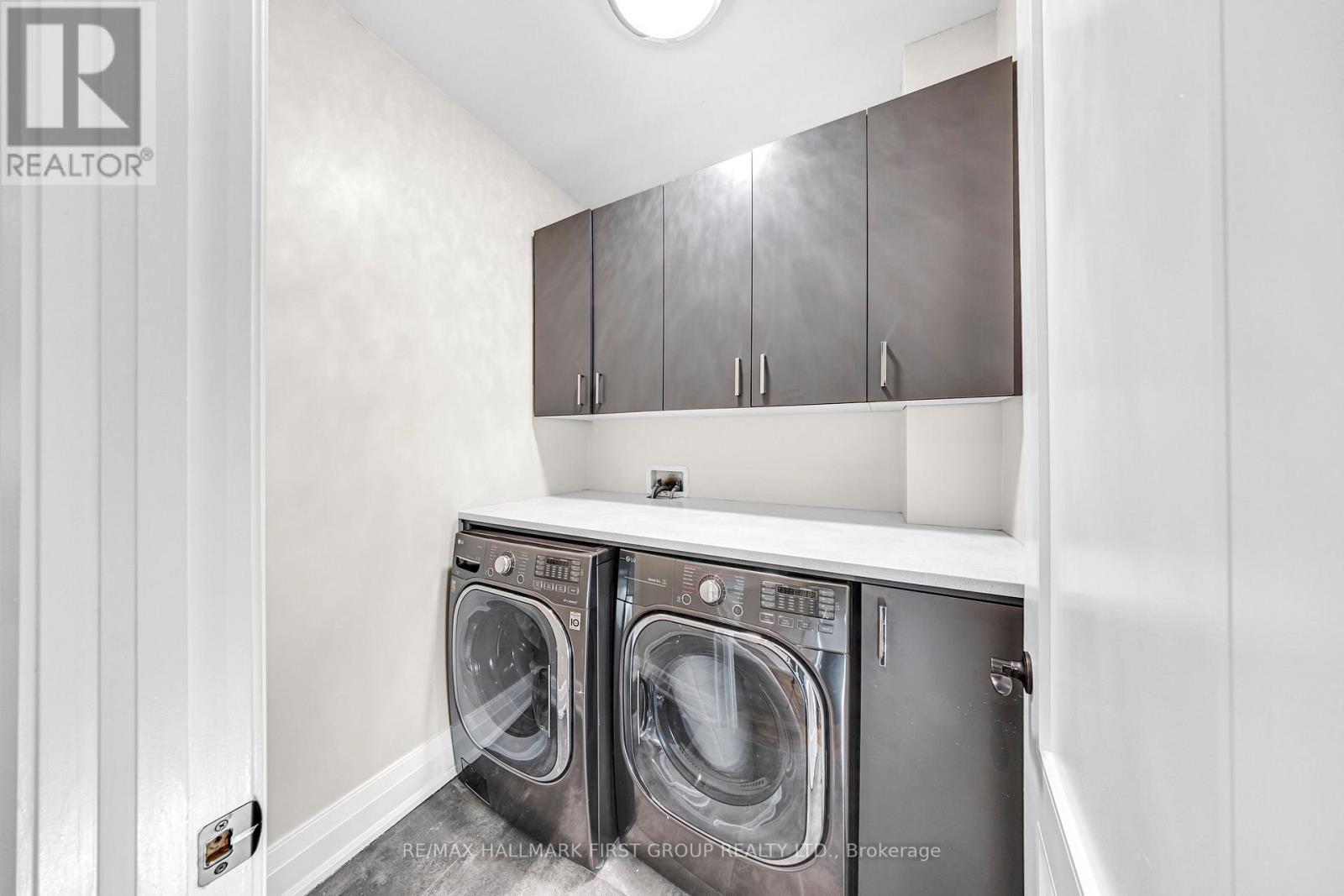 752 Hillview Crescent, Pickering, ON - Indoor Photo Showing Laundry Room
