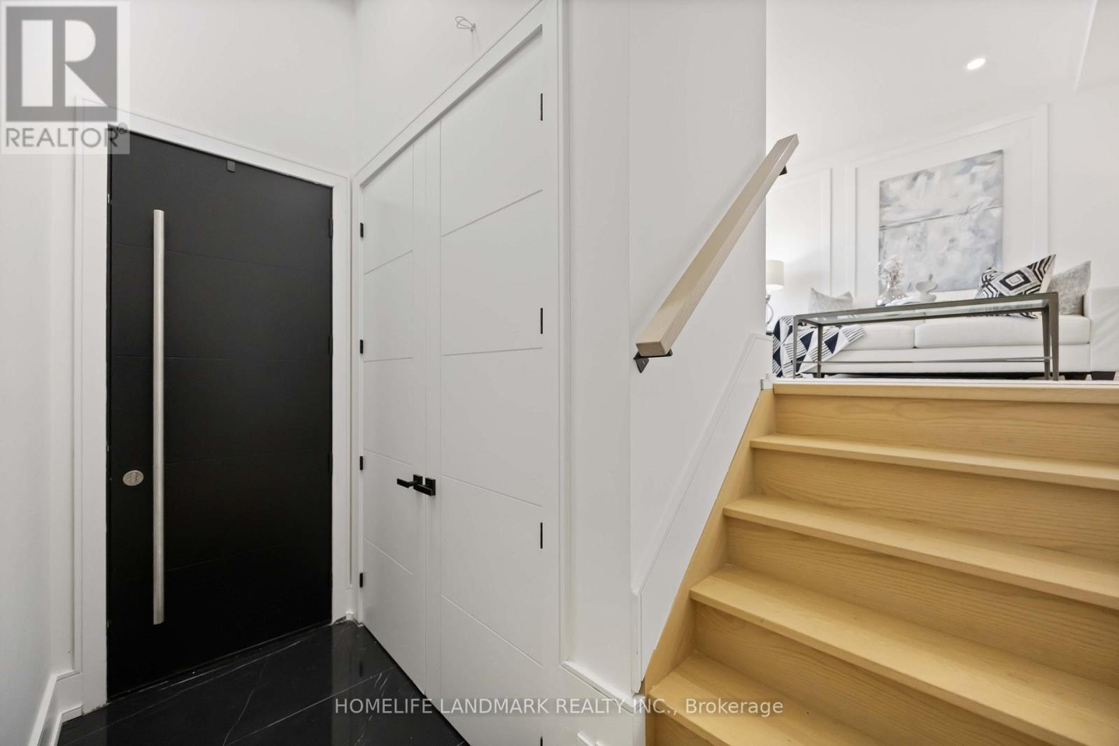 70 Granger Avenue, Toronto, ON - Indoor Photo Showing Other Room