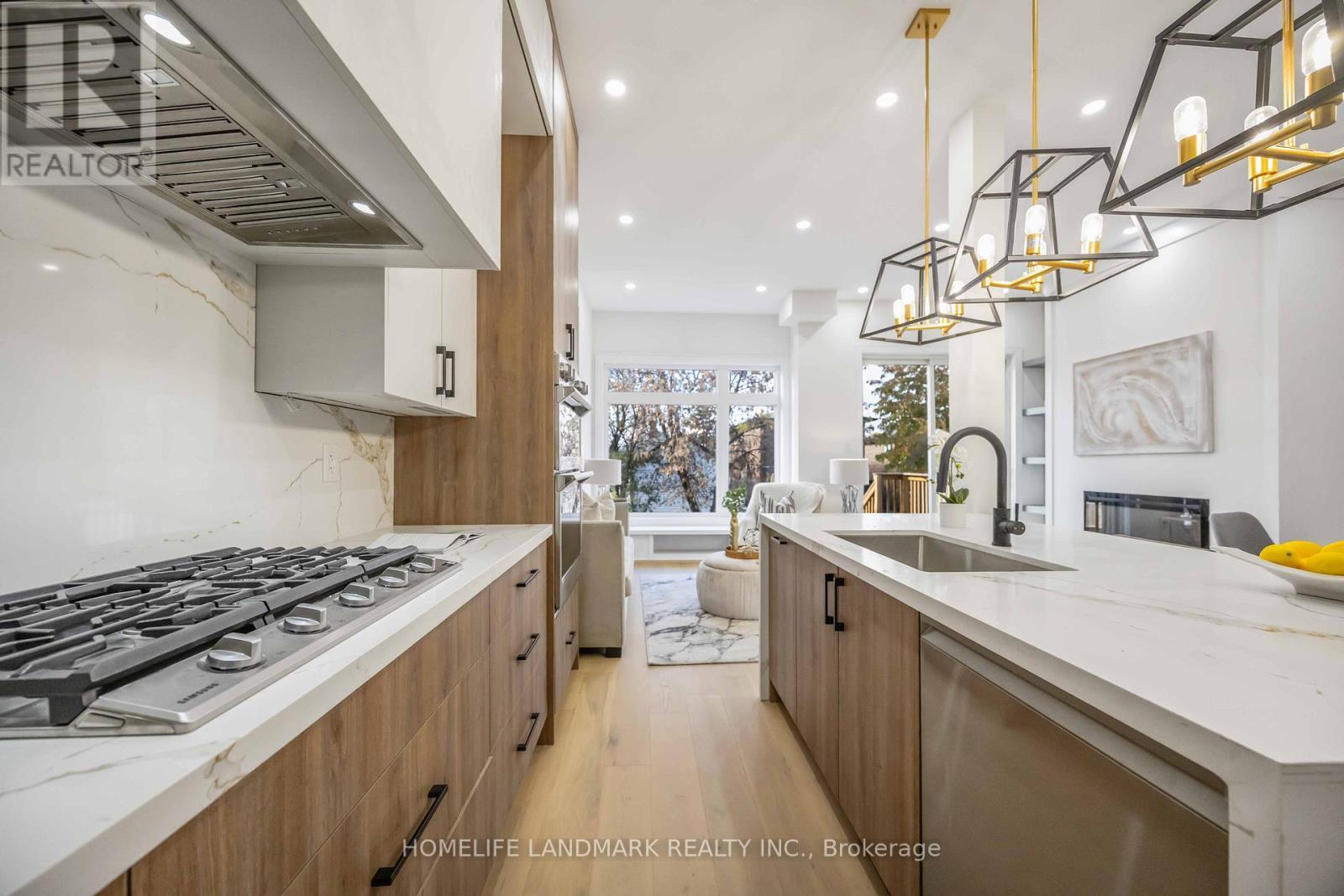 70 Granger Avenue, Toronto, ON - Indoor Photo Showing Kitchen With Upgraded Kitchen
