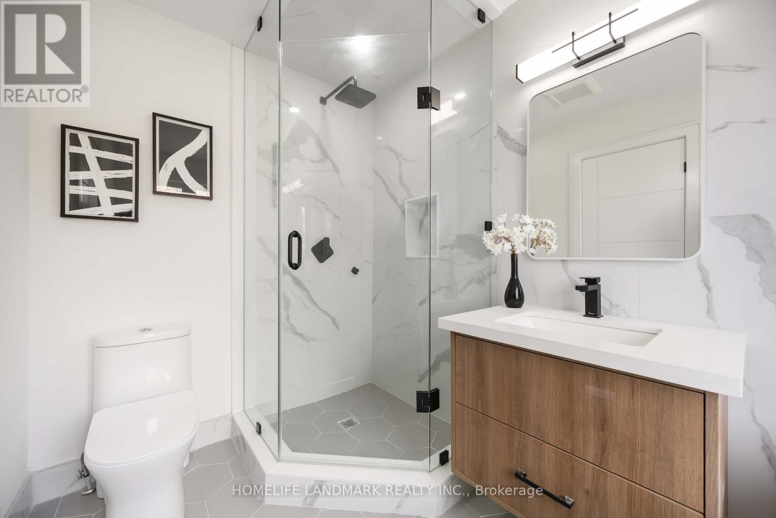 70 Granger Avenue, Toronto, ON - Indoor Photo Showing Bathroom