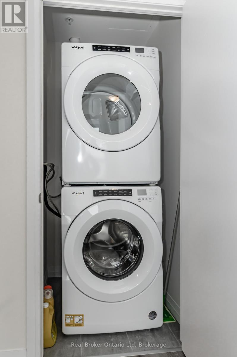 2003 - 60 Charles Street W, Kitchener, ON - Indoor Photo Showing Laundry Room