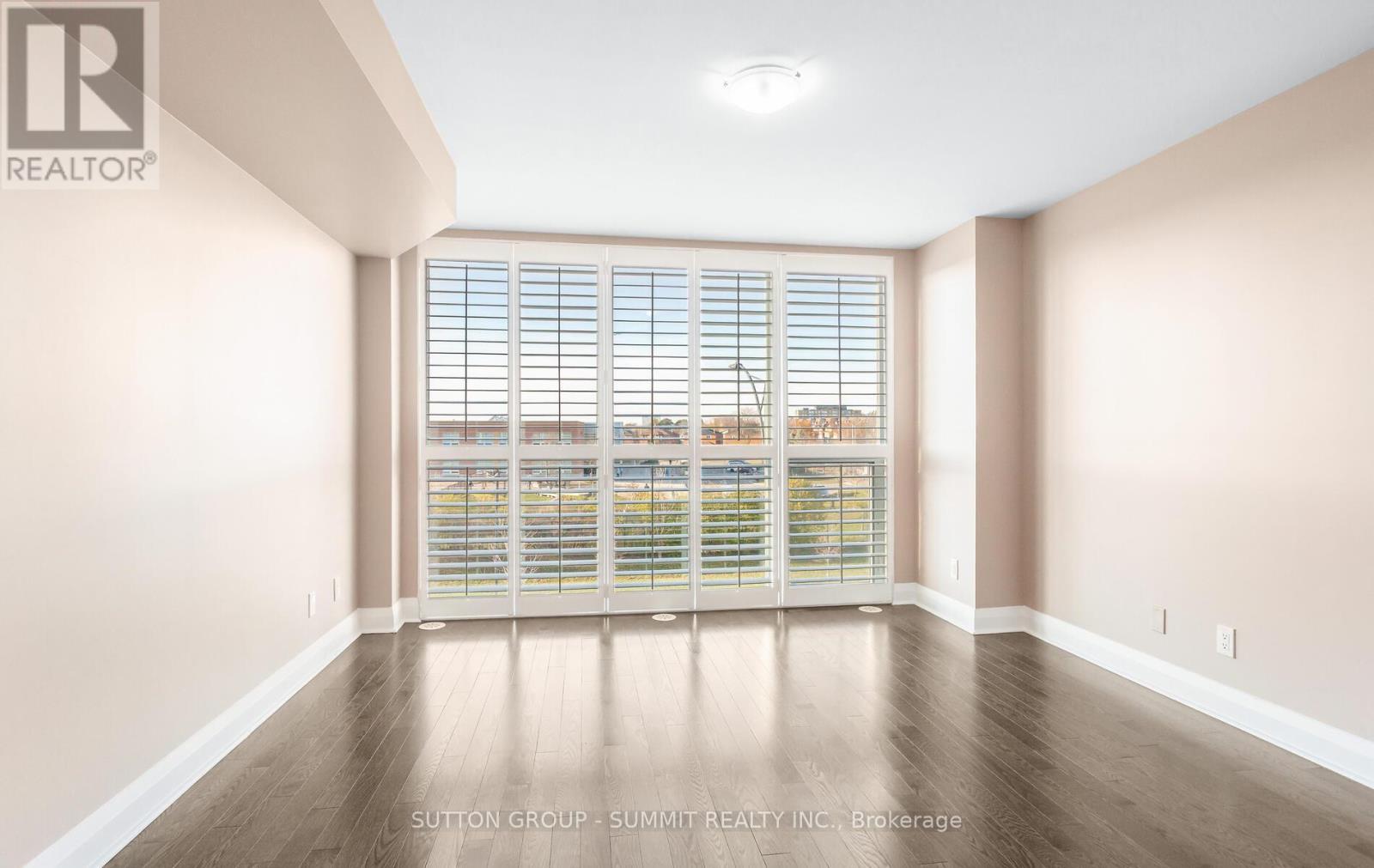 6 - 70 Littlecreek Road, Mississauga, ON - Indoor Photo Showing Other Room