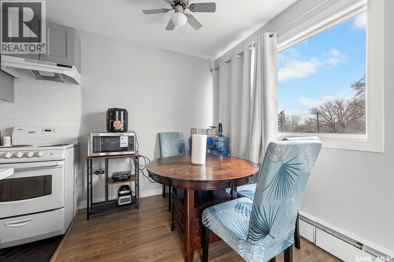 1560 Alexandra Street, Regina, SK - Indoor