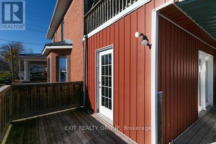 337 Dufferin Avenue, Quinte West (Trenton Ward), ON - Outdoor With Exterior