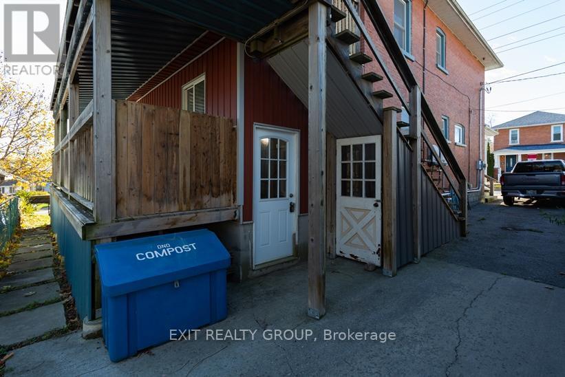 337 Dufferin Avenue, Quinte West (Trenton Ward), ON - Outdoor With Exterior