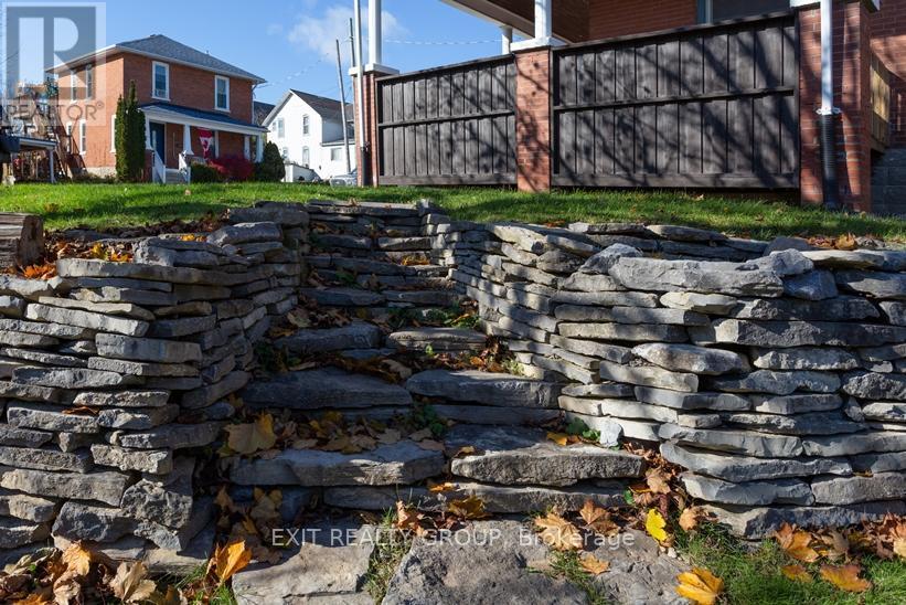 337 Dufferin Avenue, Quinte West (Trenton Ward), ON - Outdoor