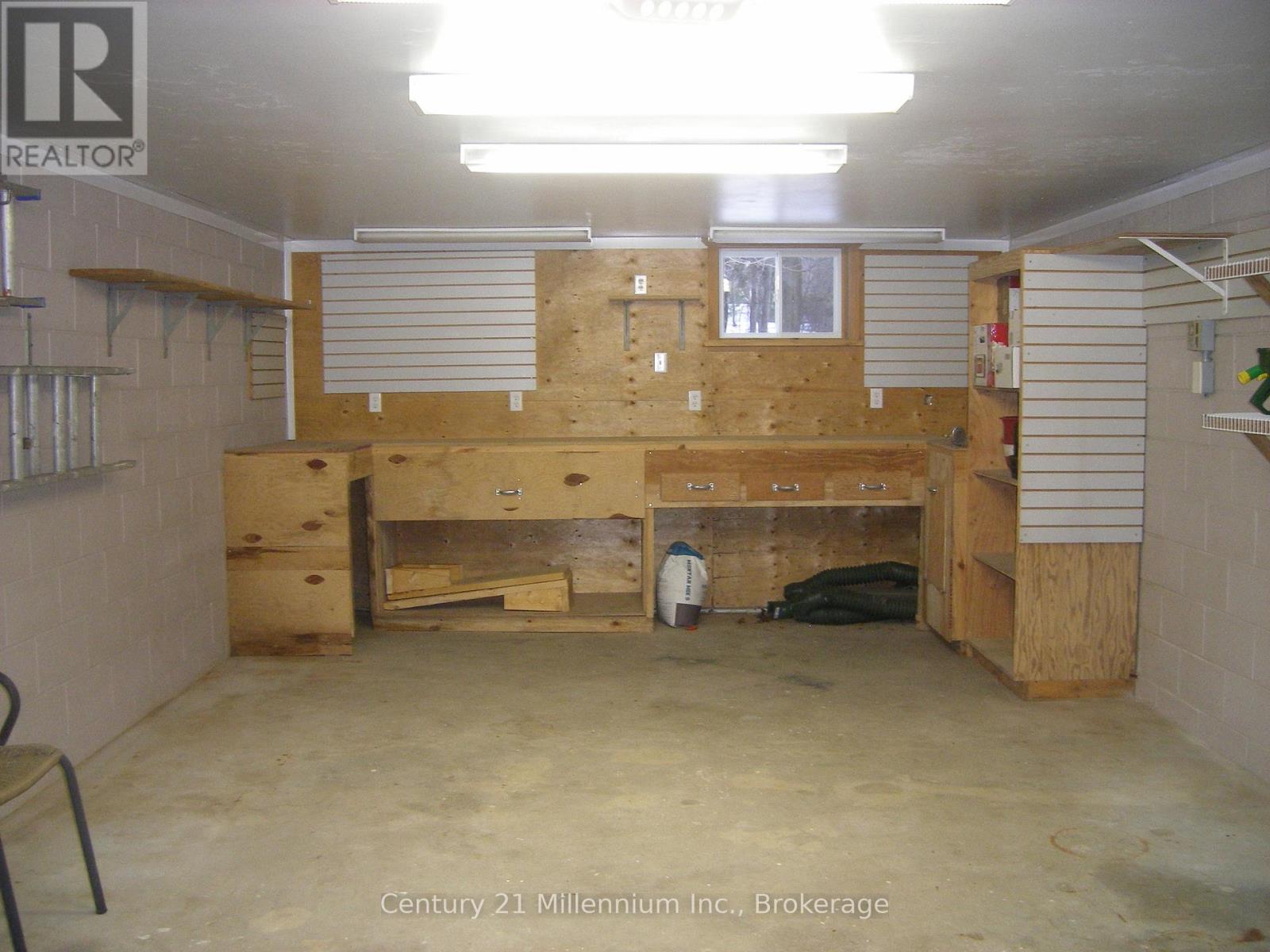 502 Ridgewood Road, Huron-Kinloss, ON - Indoor Photo Showing Garage