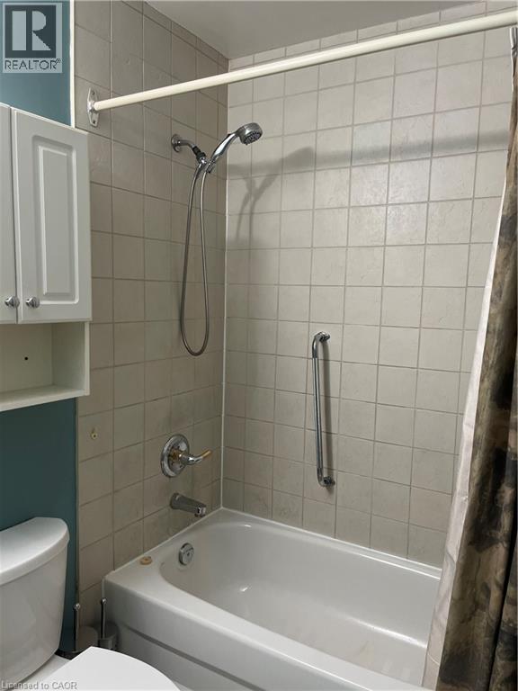 1 Leaside Park Drive Unit# 419, Toronto, ON - Indoor Photo Showing Bathroom