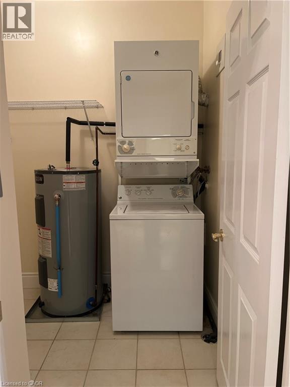 1 Leaside Park Drive Unit# 419, Toronto, ON - Indoor Photo Showing Laundry Room