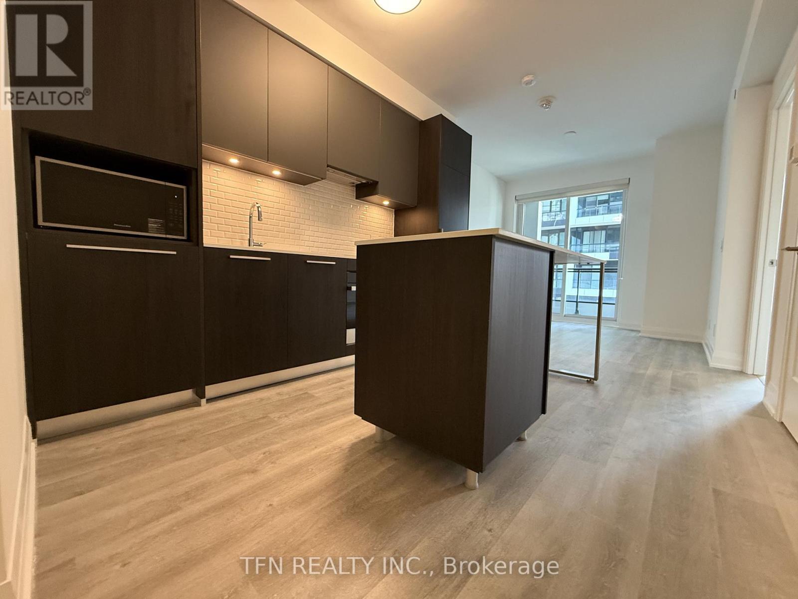 1102 - 65 Broadway Avenue, Toronto, ON - Indoor