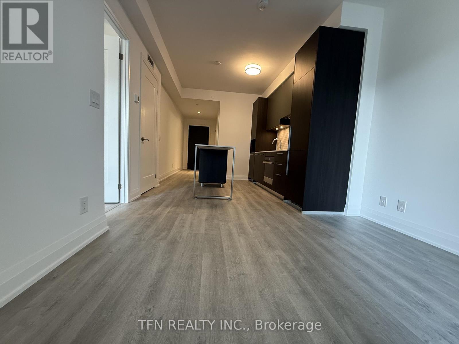 1102 - 65 Broadway Avenue, Toronto, ON - Indoor Photo Showing Other Room