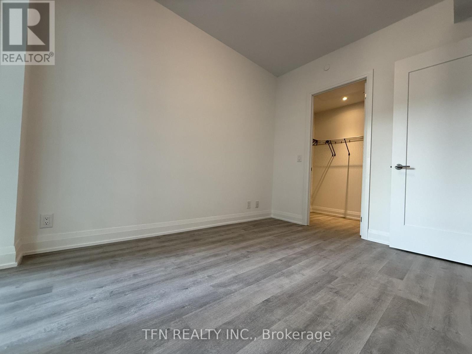 1102 - 65 Broadway Avenue, Toronto, ON - Indoor Photo Showing Other Room