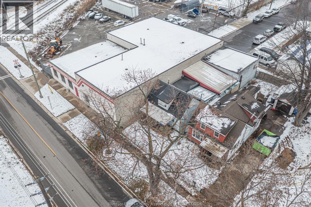 1354 St. Luke, Windsor, ON - Outdoor