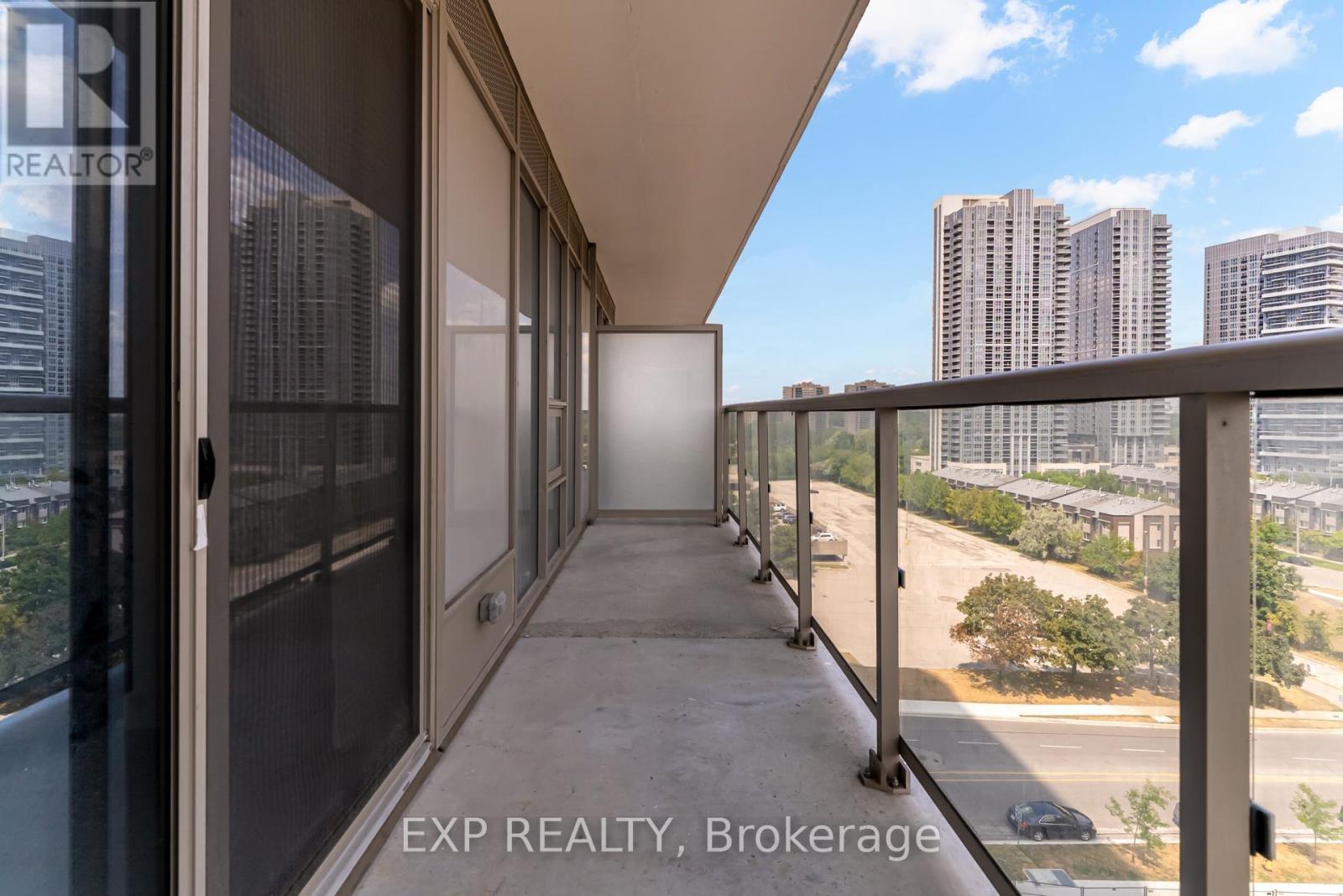 907 - 2033 Kennedy Road, Toronto, ON - Outdoor With Balcony With Exterior