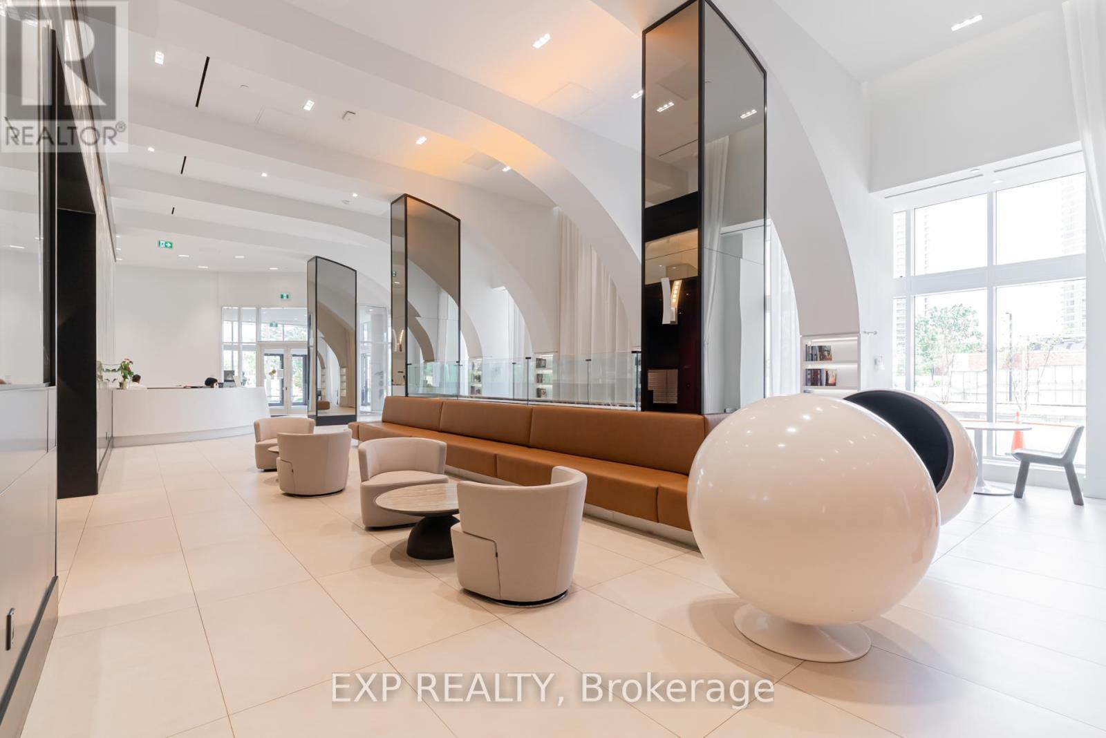 907 - 2033 Kennedy Road, Toronto, ON - Indoor Photo Showing Other Room