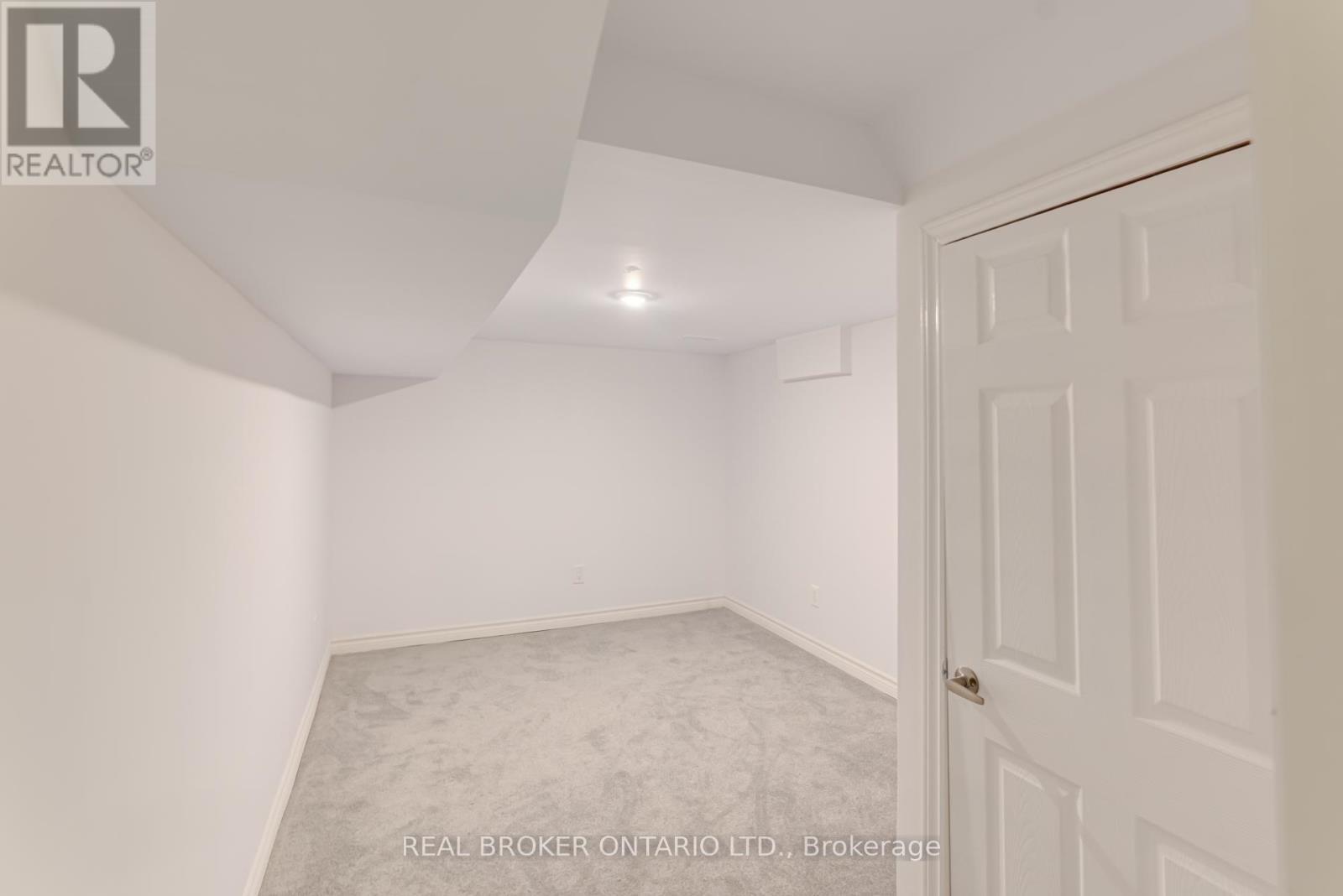 6 Northrop Bsmt Avenue N, Clarington, ON