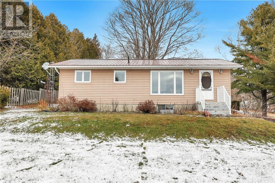 14 Cedar Grove Drive, Tehkummah, ON - Outdoor