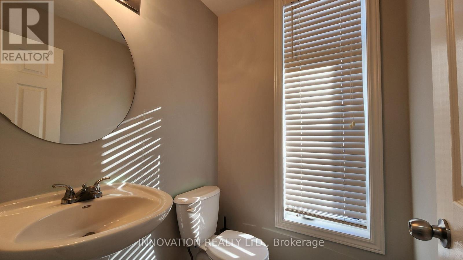 A - 293 Everest Private, Ottawa, ON - Indoor Photo Showing Bathroom