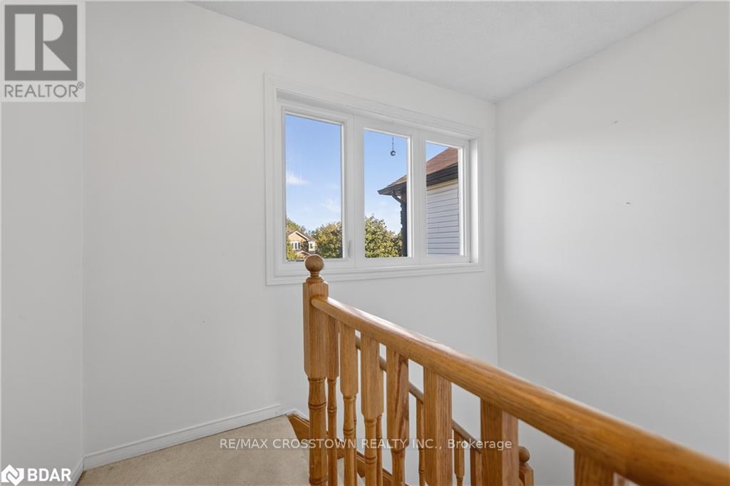 14 Corrie Crescent, Essa, ON - Indoor Photo Showing Other Room