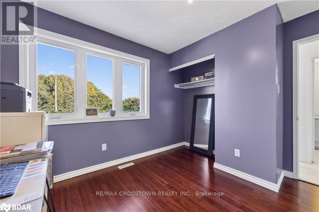 14 Corrie Crescent, Essa, ON - Indoor Photo Showing Other Room