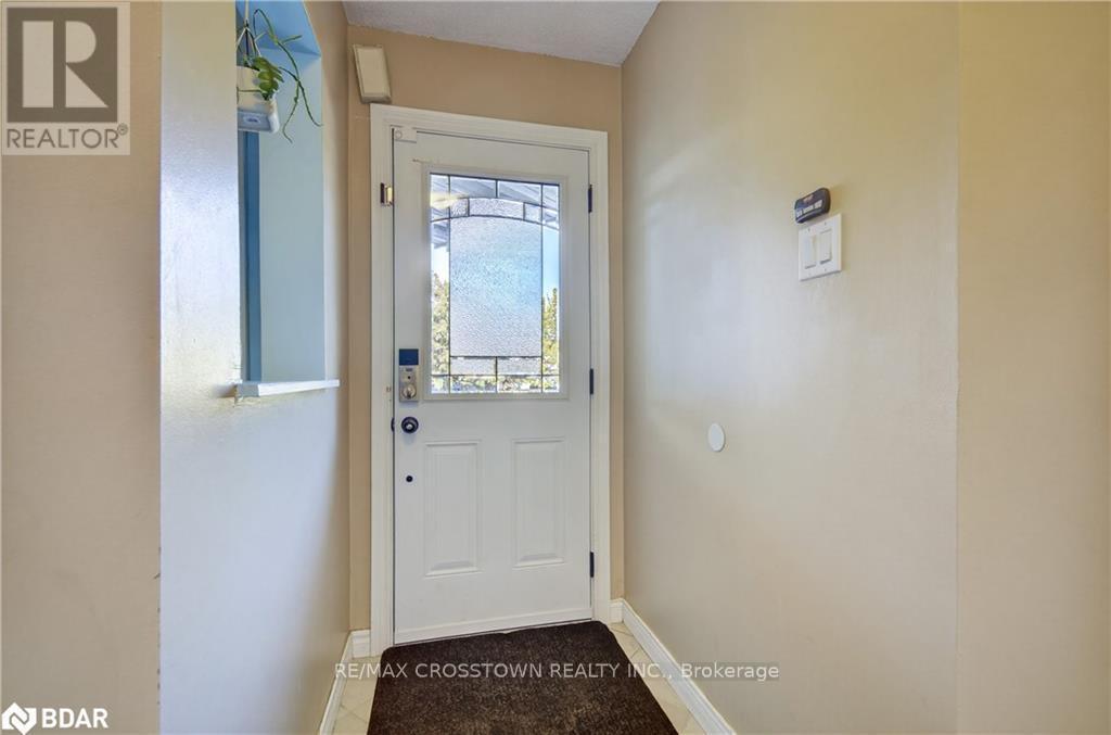 14 Corrie Crescent, Essa, ON - Indoor Photo Showing Other Room