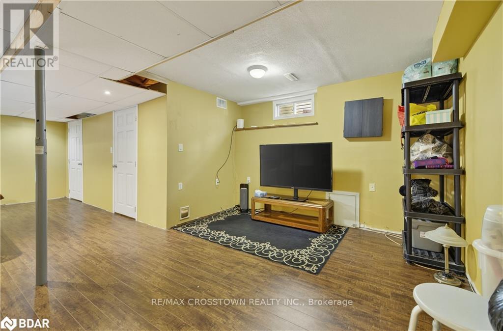 14 Corrie Crescent, Essa, ON - Indoor Photo Showing Other Room