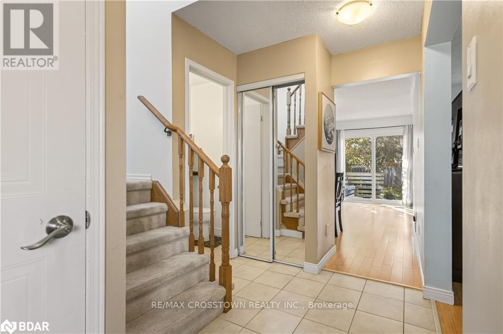 14 Corrie Crescent, Essa, ON - Indoor Photo Showing Other Room
