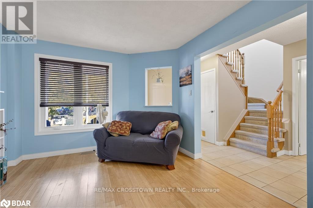 14 Corrie Crescent, Essa, ON - Indoor Photo Showing Other Room