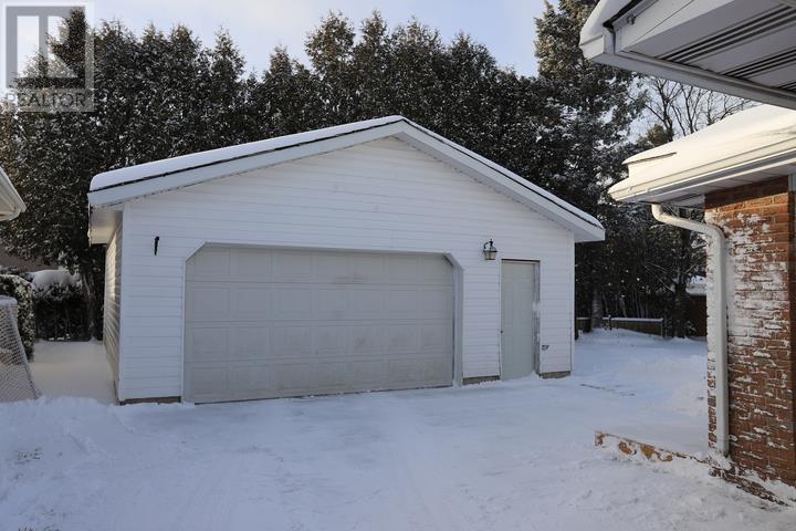 41 Woodhurst Dr, Sault Ste. Marie, ON - Outdoor With Exterior