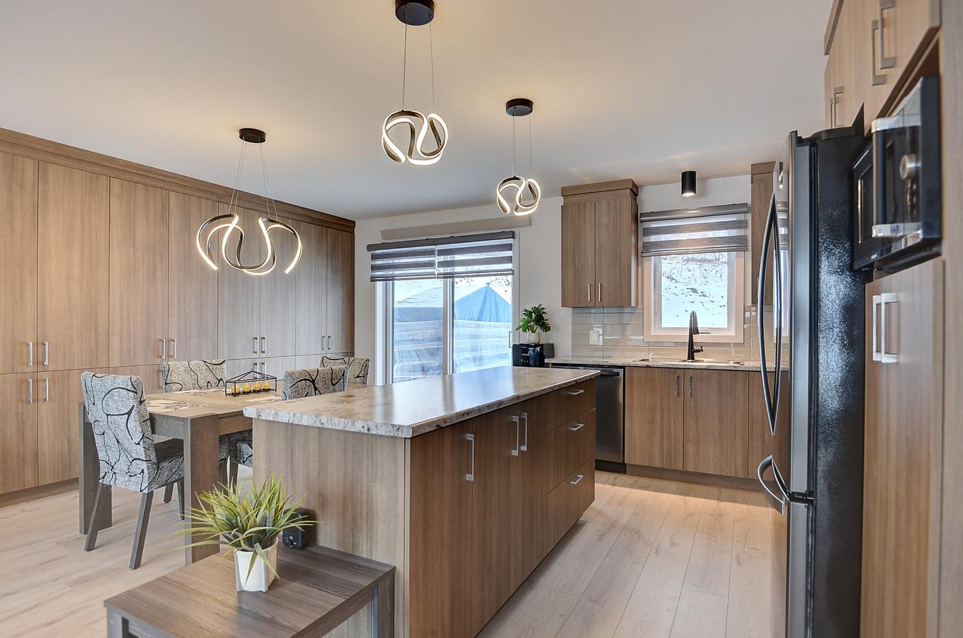 Dining room - 2190 Place Des Jardins, Saint-Félix-De-Valois, QC - Indoor Photo Showing Other Room