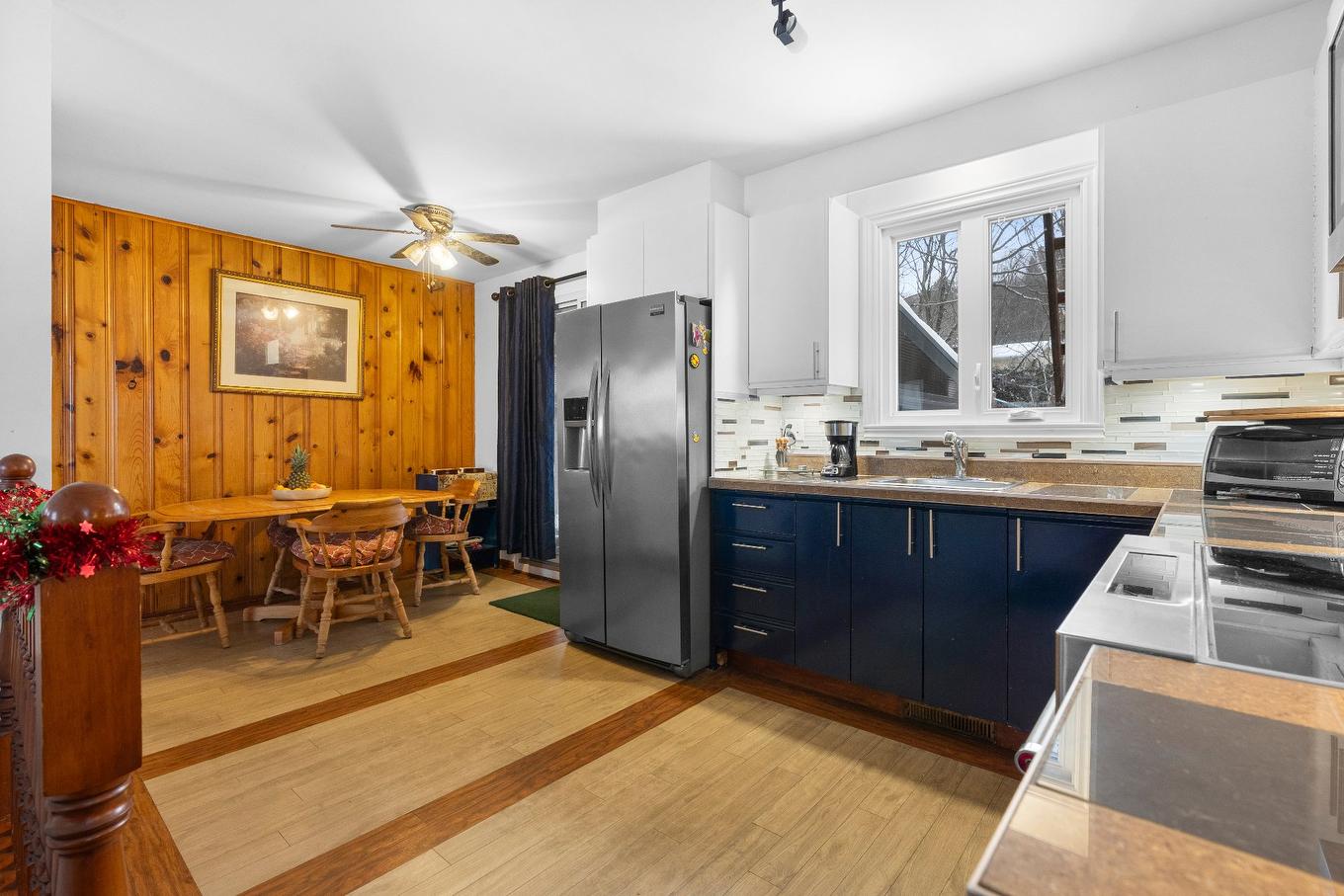 Kitchen - 1363 Rue Juchereau-Duchesnay, Québec (Sainte-Foy/Sillery/Cap-Rouge), QC - Indoor Photo Showing Kitchen
